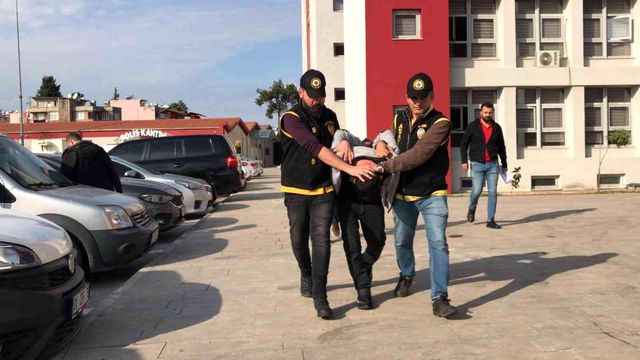 Engelli çocukla dalga geçip, babasını da öldürdü Engelli çocukla dalga geçip, babasını da öldürdü