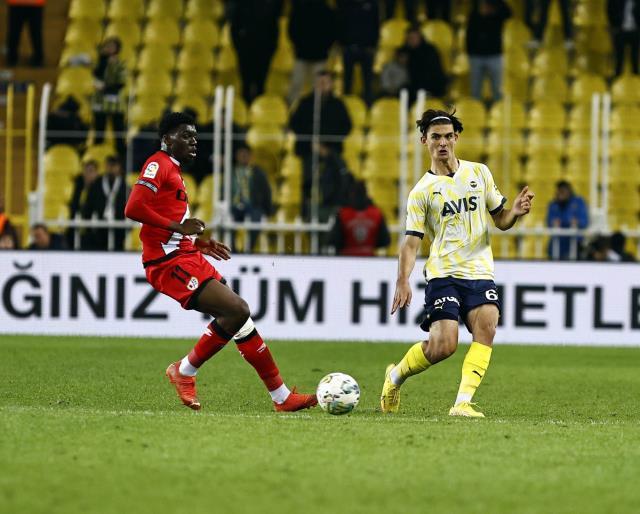 Fenerbahçe'de yeni Arda Güler! Jesus'un genç prensi herkesi mest edecek Fenerbahçe'de yeni Arda Güler! Jesus'un genç prensi herkesi mest edecek