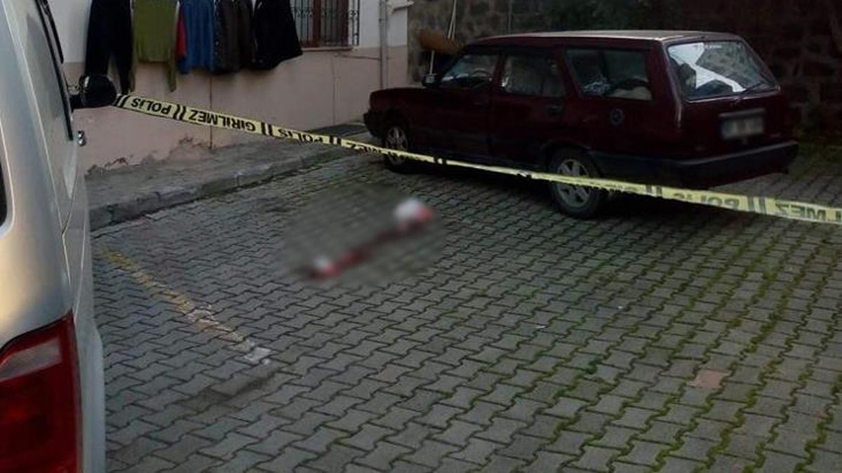 Lise öğrencisi genç kız, 6'ıncı kattaki evinin balkonundan düşerek ağır yaralandı
