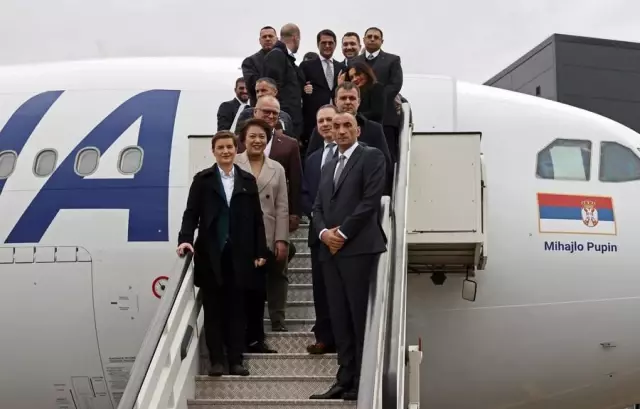 Sırbistan Başbakanı: Yeni Belgrad-Tianjin Uçuşu Sırbistan-Çin Ekonomik İlişkilerini Güçlendirecek Sırbistan Başbakanı: Yeni Belgrad-Tianjin Uçuşu Sırbistan-Çin Ekonomik İlişkilerini Güçlendirecek