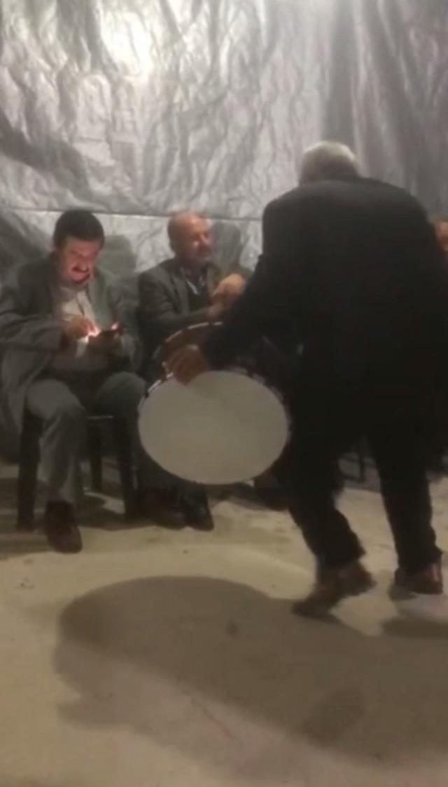 Hatay'da düğünde davul çalan adam kalp krizi geçirerek hayatını kaybetti