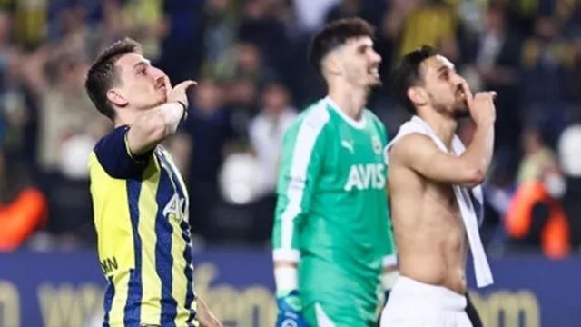 Avrupa devi kesenin ağzını açtı! Fenerbahçe'nin kaptanına dev teklif Avrupa devi kesenin ağzını açtı! Fenerbahçe'nin kaptanına dev teklif