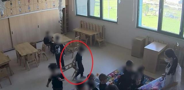 Türkiye'nin konuştuğu kreşten gelen yeni görüntüler pes dedirtti! Çocuğu sandalyeye bağlamışlar