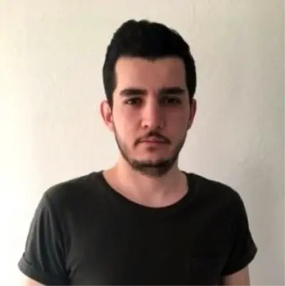 Beşiktaş'ta alkollü doğum günü partisi faciayla bitti: Reklam yazarı genç ölü bulundu Beşiktaş'ta alkollü doğum günü partisi faciayla bitti: Reklam yazarı genç ölü bulundu