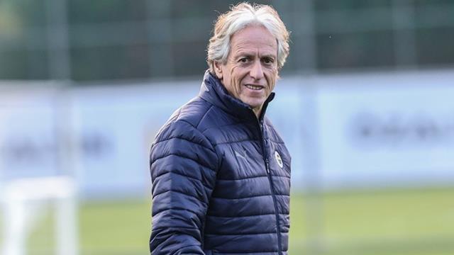 Vitor Pereira'dan büyük kıyak! Jorge Jesus'un Fenerbahçe'den ayrılma ihtimalini bitirdi