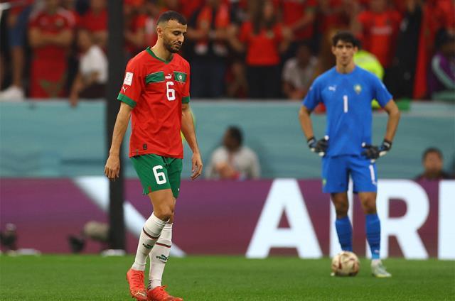 Beşiktaş o kadar uyarı yaptı! Sakat sakat sahaya çıkan Faslı yıldız maçı bıraktı