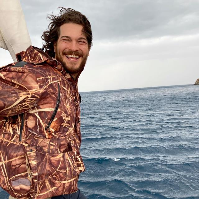 Çağatay Ulusoy, yeni dizisi Centilmen için imaj değiştirdi