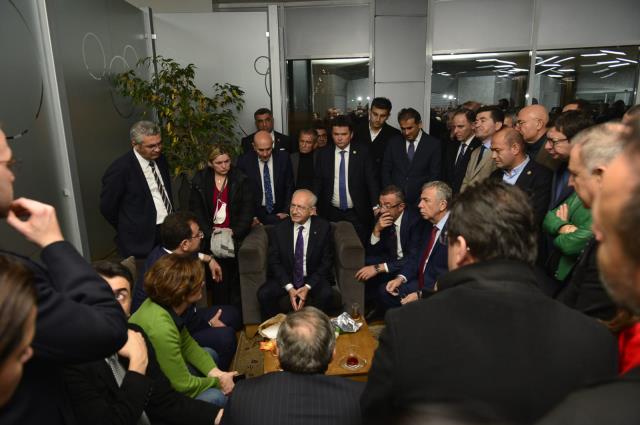 Ekrem İmamoğlu'na verilen cezasının ardından Kemal Kılıçdaroğlu Almanya'dan İstanbul'a geldi