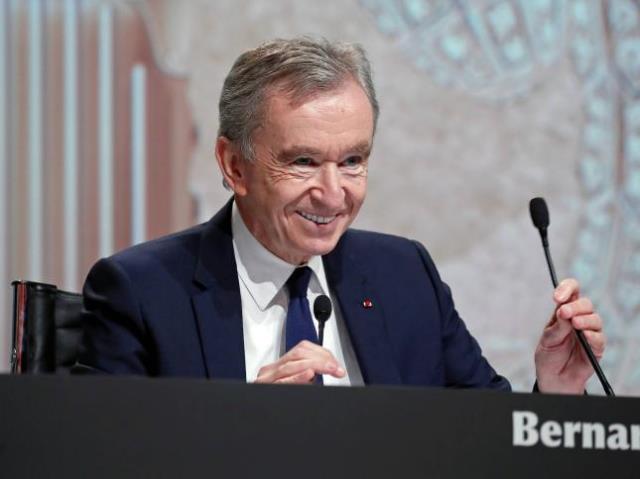 Musk artık dünyanın en zengin insanı değil! Tahtını LVMH'nin CEO'su Bernard Arnault'a kaptırdı