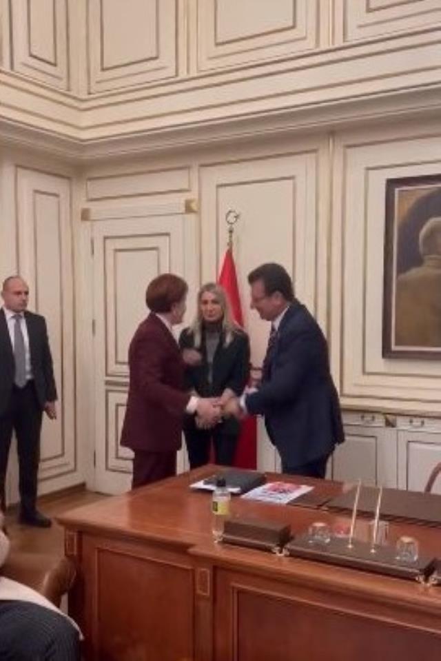 Son Dakika! Hapis kararı sonrası İmamoğlu'ndan ilk sözler: Halkın verdiği yetkiyi birkaç kişi alamaz, mücadelemiz daha güçlü başlıyor