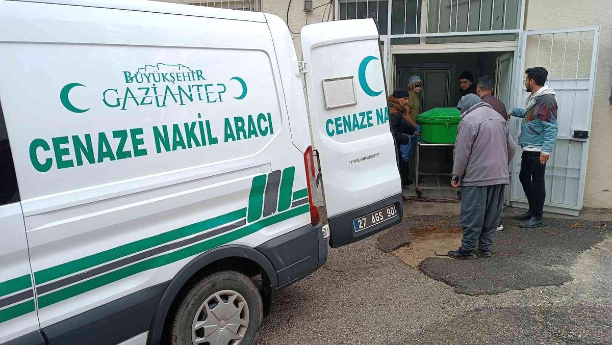 21 yaşındaki genç silahlı kavgada hayatını kaybetti