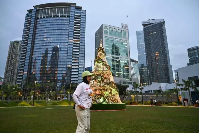 Endonezya'nın Başkenti Cakarta'da Noel Hazırlığı Endonezya'nın Başkenti Cakarta'da Noel Hazırlığı