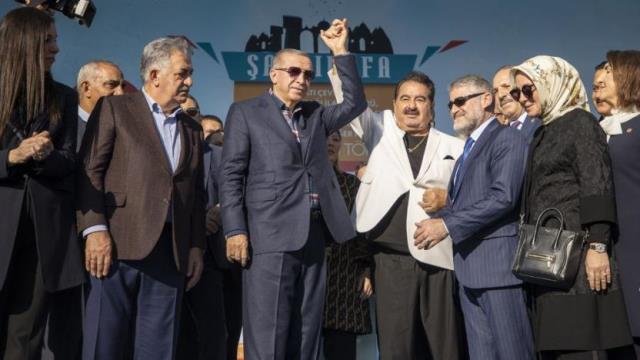 İbrahim Tatlıses'in gözlerden uzak büyüttüğü kızından sürpriz İmamoğlu paylaşımı