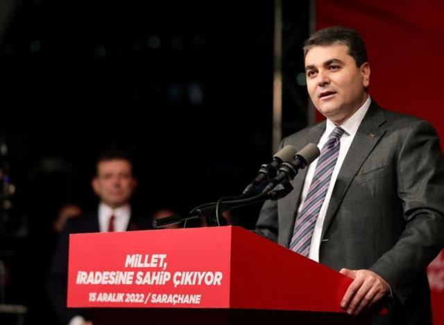 Son Dakika: 6'lı masa sahaya indi! İşte İmamoğlu ve liderlerin Saraçhane'de verdiği mesajlar