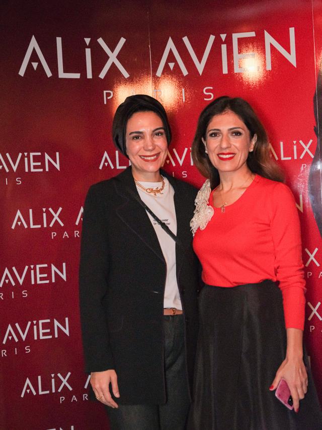 Türkiye'nin ilk lüks makyaj markası Alix Avien, basın mensuplarıyla bir araya geldi