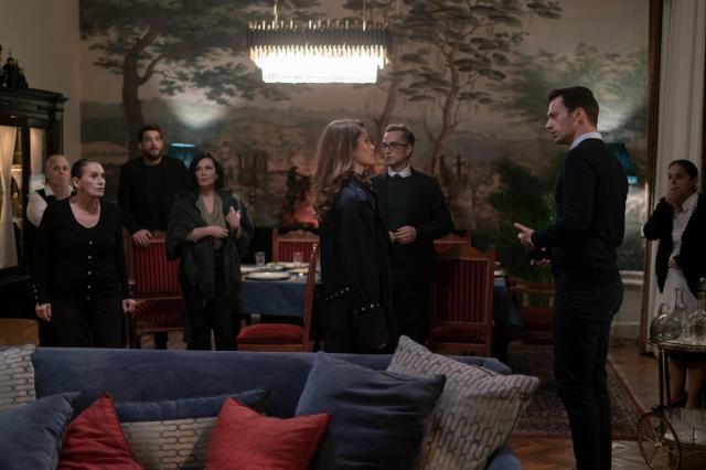 Camdaki Kız Cana öldü mü? Hande Ataizi diziden ayrılıyor mu? Hande Ataizi diziden neden ayrıldı? Camdaki Kız Cana neden yok?