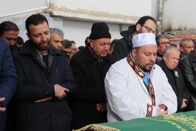 Güvenlik görevlisi, kargo şefini 'İşe neden geç geldin?' diye sorduğu için öldürmüş Güvenlik görevlisi, kargo şefini 'İşe neden geç geldin?' diye sorduğu için öldürmüş