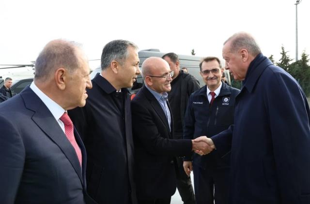 Uzun süredir ortalarda görünmeyen Mehmet Şimşek, Erdoğan'la temel atma töreninde görüntülendi