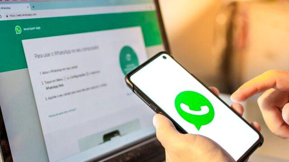 WhatsApp'tan üç adet hareketli emoji geliyor