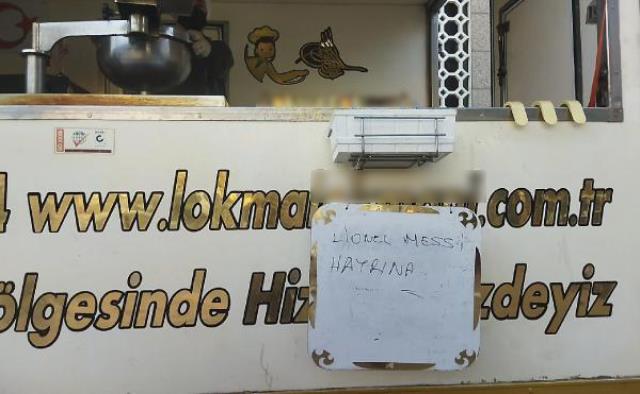 Dünya Kupası'ndaki dev final öncesi Bursa'da esnaf lokma dağıttı! Sebebi herkesi çok şaşırttı