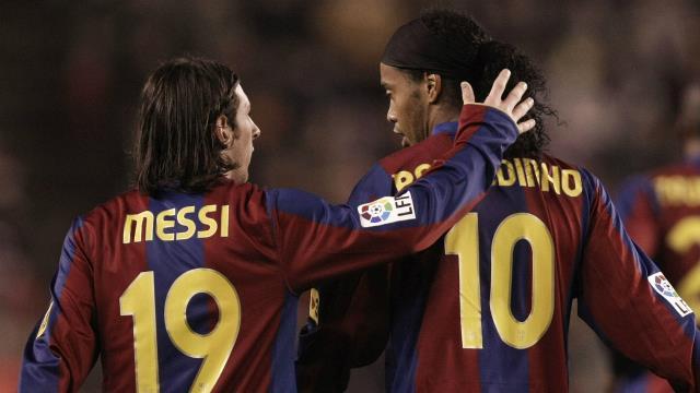 Ronaldinho'nun Messi sözleri ülkesi Brezilya'da ortalığı karıştırdı: Yok edecek Ronaldinho'nun Messi sözleri ülkesi Brezilya'da ortalığı karıştırdı: Yok edecek