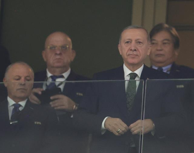 Cumhurbaşkanı Erdoğan'dan Dünya Kupası çıkarması! Maçı bizzat statta izledi