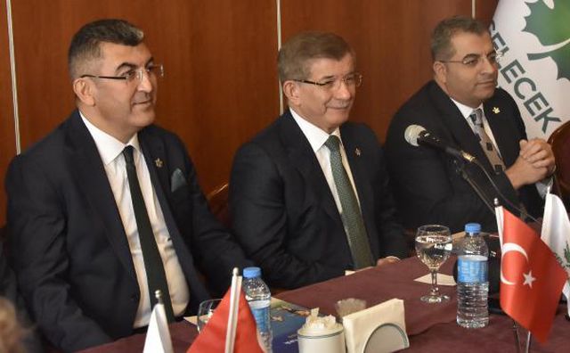 Davutoğlu: YSK başkanı, İmamoğlu'nun aday olacağını nereden duydu?