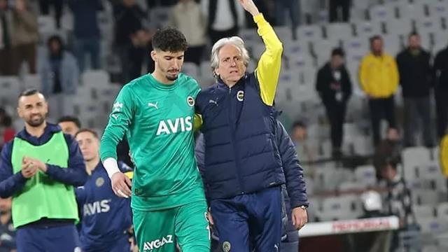 Altay'ın sözleşme görüşmesinde verdiği cevap kaos çıkarttı! Fenerbahçe kaleci arıyor