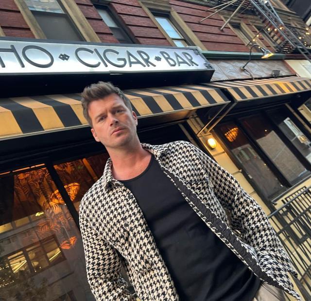 Baba oğul rekor kırıyor! Kıvanç Tatlıtuğ'dan oğlu Kurt Efe'li paylaşım