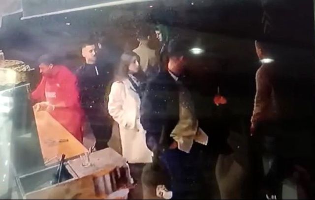 İstanbul'da tüyler ürperten anlar! Sözlü tacize uğrayan kızı korumak isterken canından oluyordu