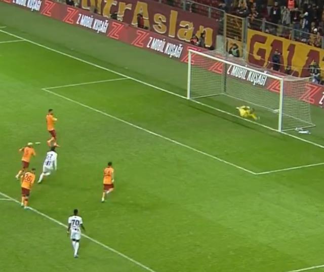Seferovic artık çıldırttı! Keçiörengücü'ne karşı kaçırdığı penaltıyla taraftara saç baş yoldurdu