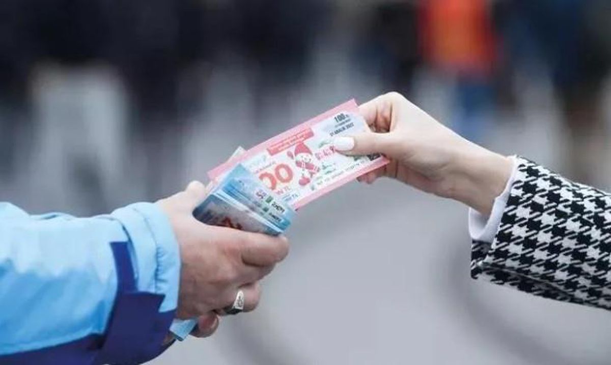 Milli piyango tam bilet ne kadar? Milli Piyango yılbaşı bileti ne kadar? 2023 Yılbaşı özel çekilişinde büyük ikramiye ne kadar?