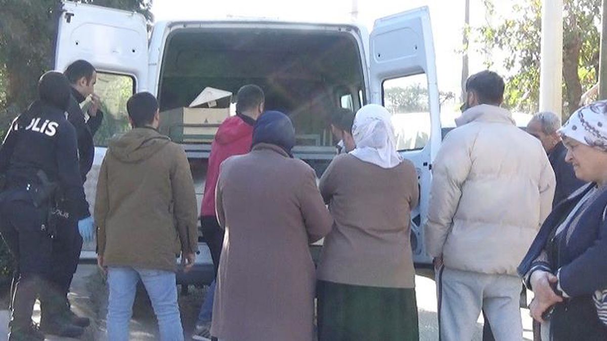Evladının gözü önünde karısını öldürdü! Çocuğu komşuya emanet edip kayıplara karıştı