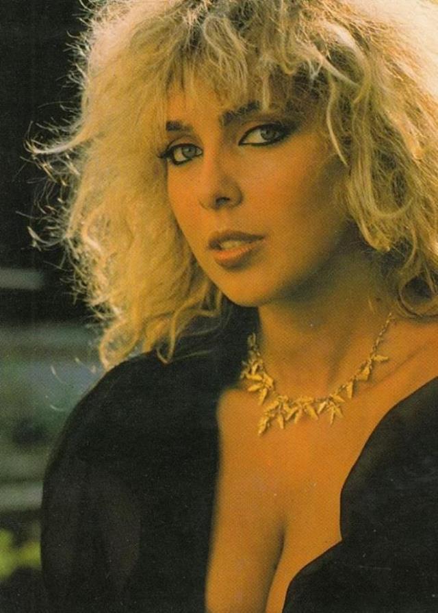 Ahu Tuğba polis kızını paylaştı! Herkes düştüğü nottaki detayı merak etti