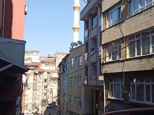 İstanbul'da Yakutistanlı astrolog kadının ölümünde yeni detaylar: Çocukları otele bırakıp, uçakla kaçmış