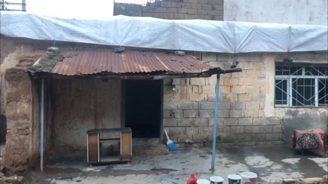 Kanser tedavisi gören oğlunu ziyarete gitti evi soyuldu