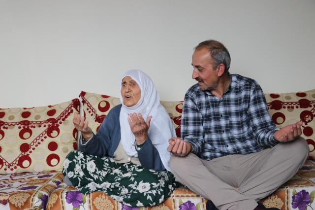 Van'da 110 yaşındaki Hazal nine uzun yaşamın sırtını anlattı: Süt ürünleriyle besleniyor, et yemiyor