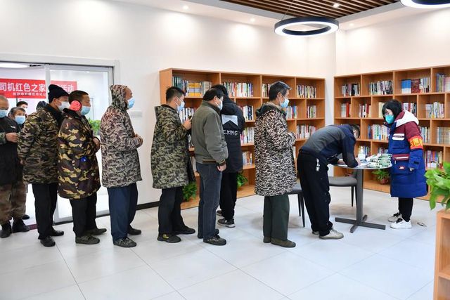 Changsha'da Temel Çalışanlara İlaç Paylaşma Hizmeti Sunuldu