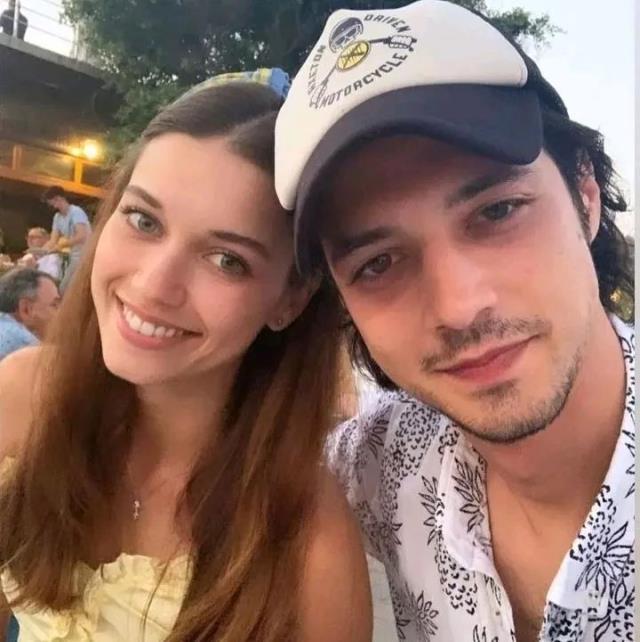 Hafsanur Sancaktutan, partneri Mert Yazıcıoğlu ile aşk yaşadığı iddiasını yalanladı Hafsanur Sancaktutan, partneri Mert Yazıcıoğlu ile aşk yaşadığı iddiasını yalanladı