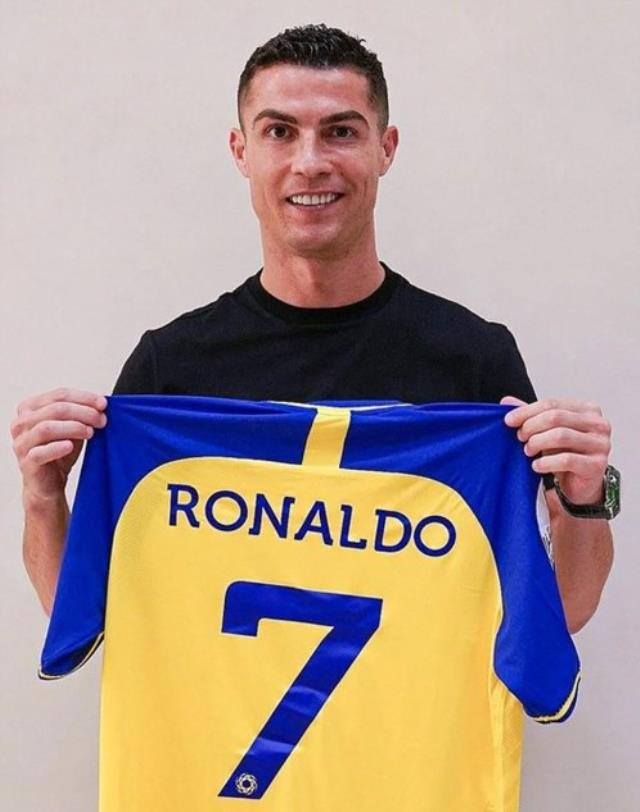 Ronaldo formayı giydi, hayranları kıyameti kopardı! Tepkilerin ardı arkası kesilmiyor