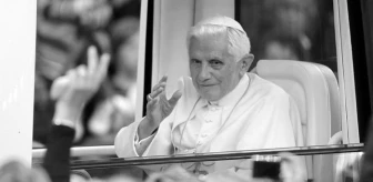 Eski Papa 16. Benedikt hayatını kaybetti