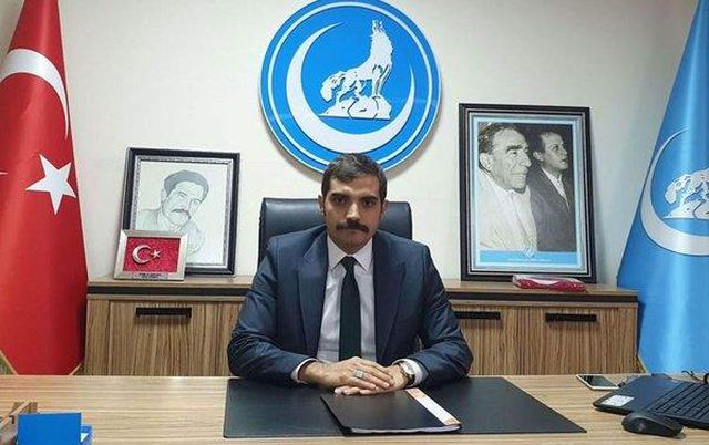 Suikasta uğrayan Sinan Ateş'in eşinden ilk açıklama: Katil arayışlarının, hedef göstermelerin kimseye bir faydası yok Suikasta uğrayan Sinan Ateş'in eşinden ilk açıklama: Katil arayışlarının, hedef göstermelerin kimseye bir faydası yok