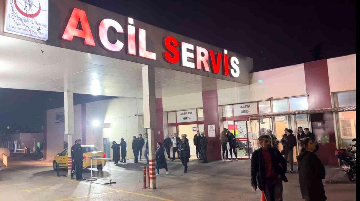 Oyuncu Burak Bozdağ'ın da aralarında bulunduğu 15 kişi yedikleri mantardan zehirlendi