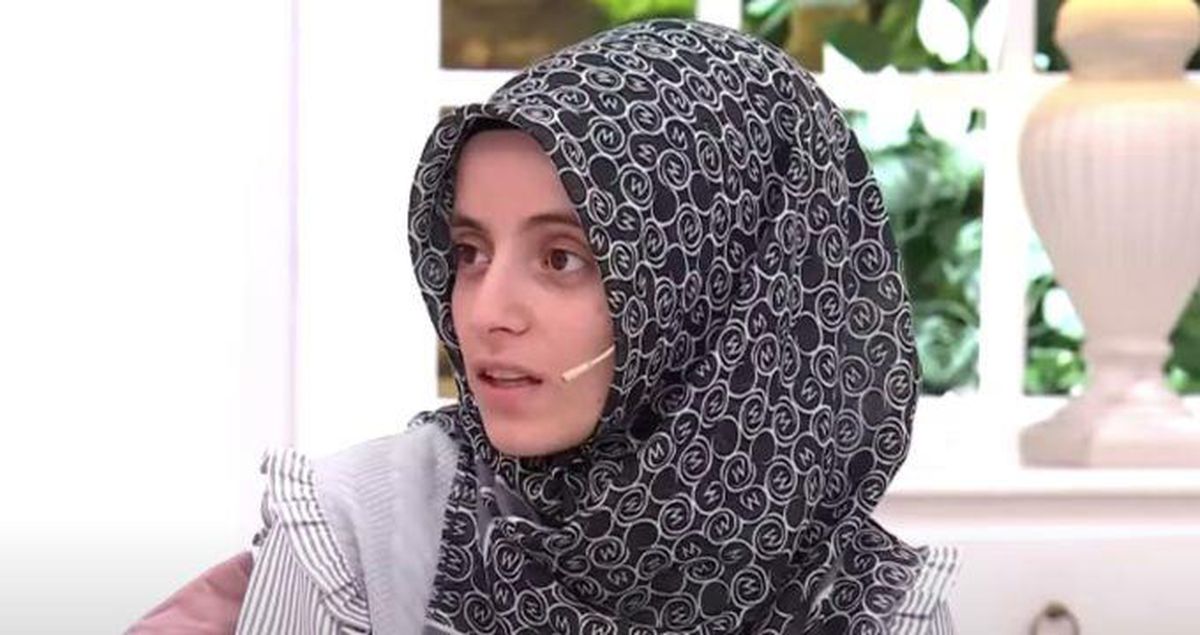 Esra Erol Ayşegül kimdir? Esra Erol Ayşegül olayı ne? Esra Erol'da Ayşegül İnstagram hesabı ne?