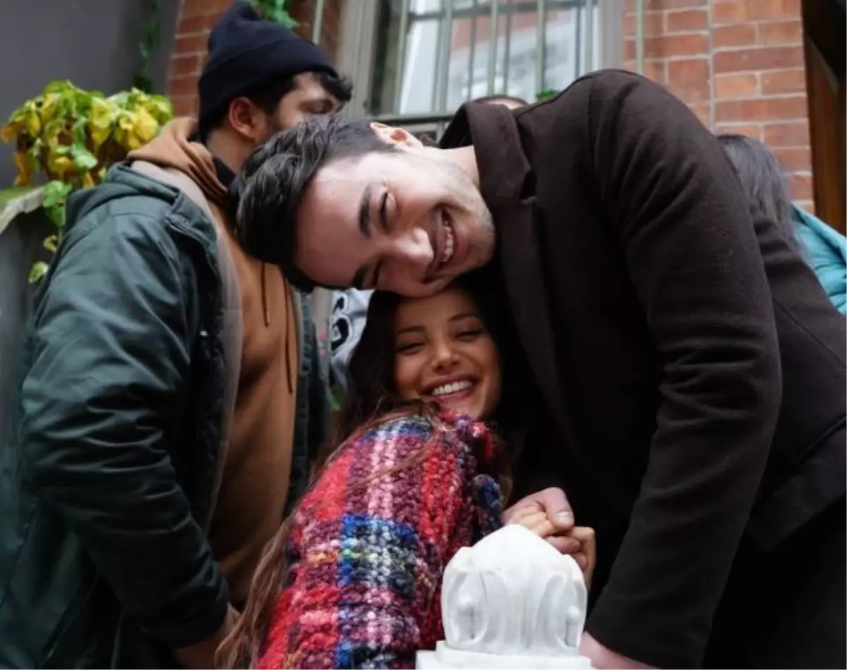 Leyla Tanlar ve Burak Dakak sevgili mi? Burak Dakak sevgilisi kim?