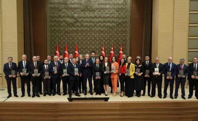 7. Anadolu Medya Ödülleri kazananları kimler? 4 Ocak 2023 7. Anadolu Medya Ödülleri'ni kimler aldı, kim ne ödülü kazandı?