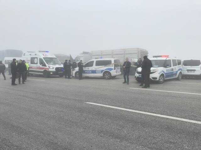 Konya'da askeri araç tıra çarptı, 2 asker şehit oldu