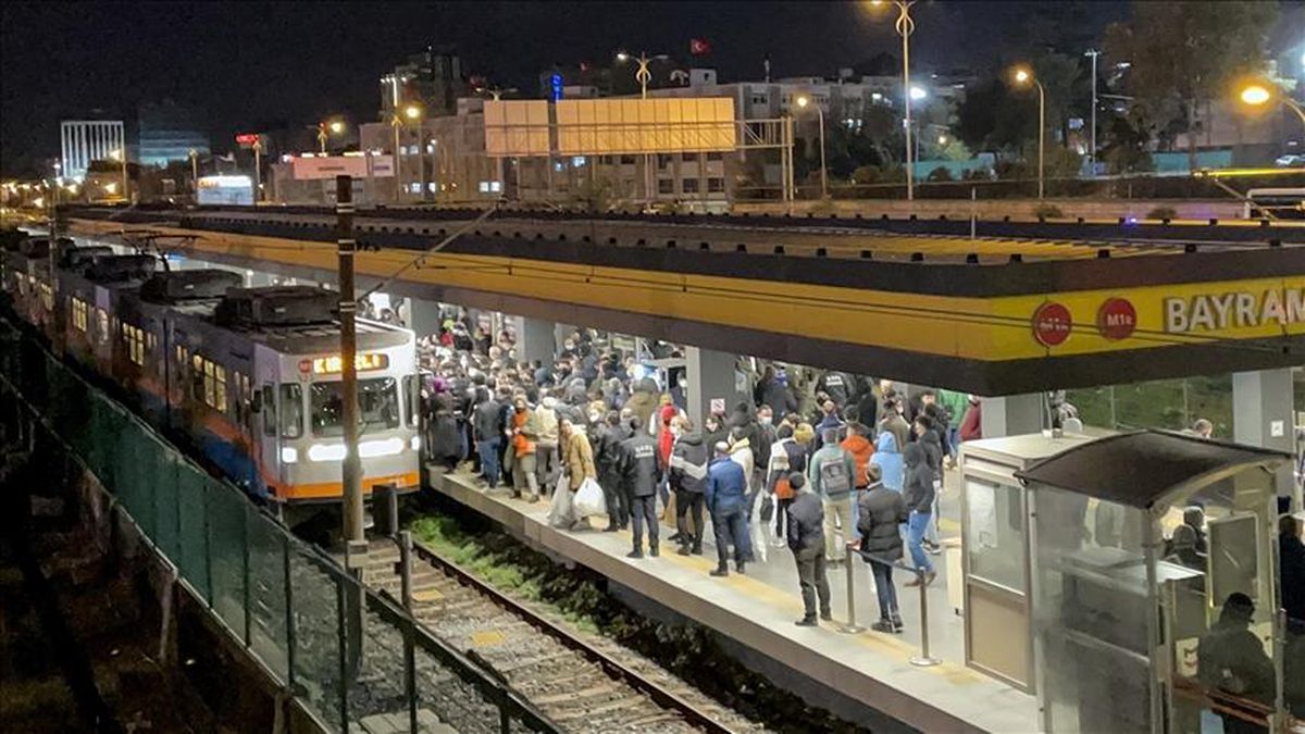 M1B Yenikapı Kirazlı metrosu neden çalışmıyor? M1B Yenikapı Kirazlı metrosu ne zaman açılacak? Kirazlı metrosu arıza mı var?