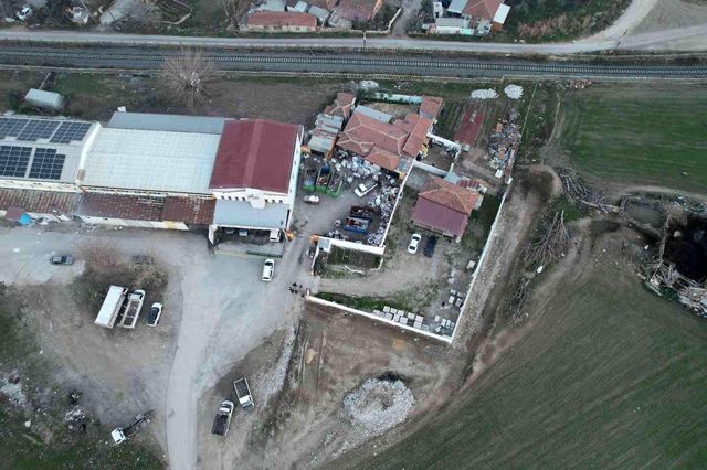 Boş arazilere bina inşa eden yaşlı kadın, senelerce kira tahsilatı yaptı! Vurgunu büyütmek isterken yalanı ortaya çıktı