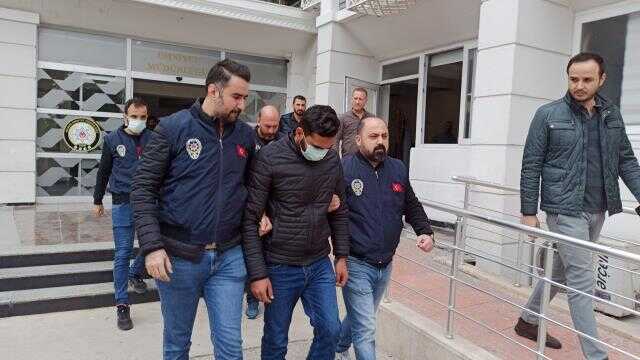 Su dolu balonla Hatice'yi gözünden yaralayan sanıklar: Şaka yaptık Su dolu balonla Hatice'yi gözünden yaralayan sanıklar: Şaka yaptık